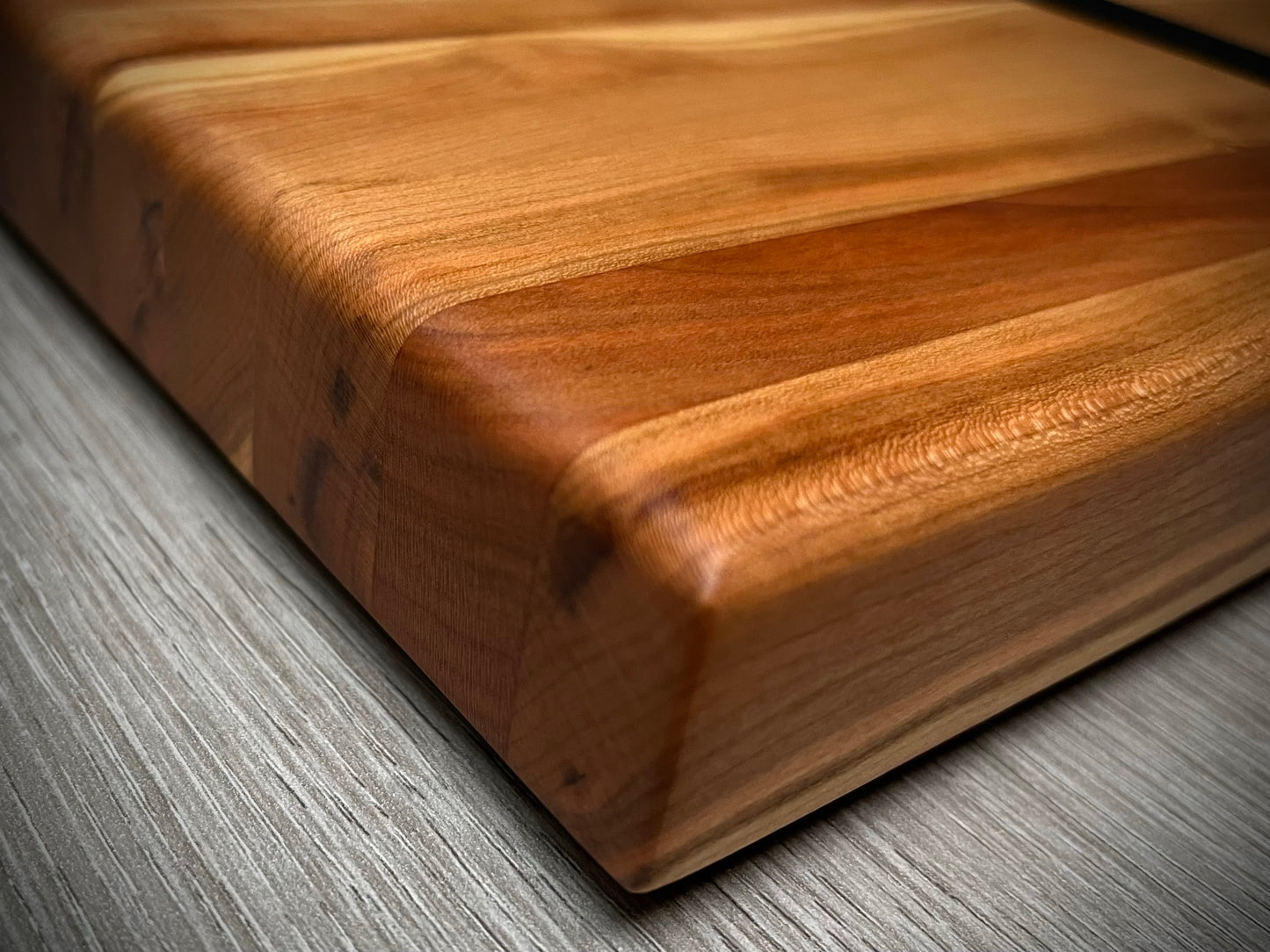 Edge Grain Cutting Board